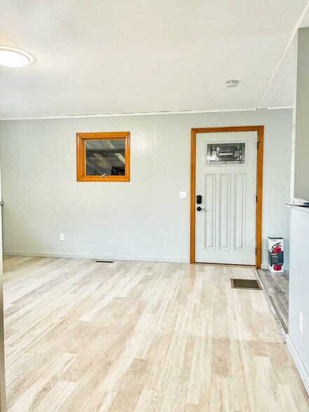 Building Photo - 1699 Main St