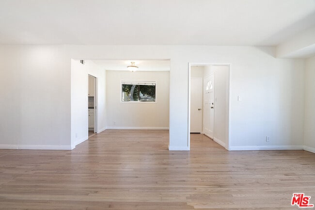 Building Photo - 6322 W 79th St