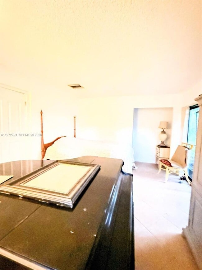 Building Photo - 766 NW 24th Ave