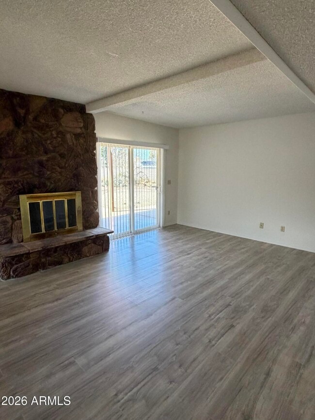 Building Photo - 1475 Via Viento