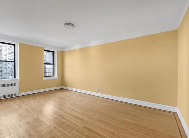 Building Photo - 303 E 33rd St