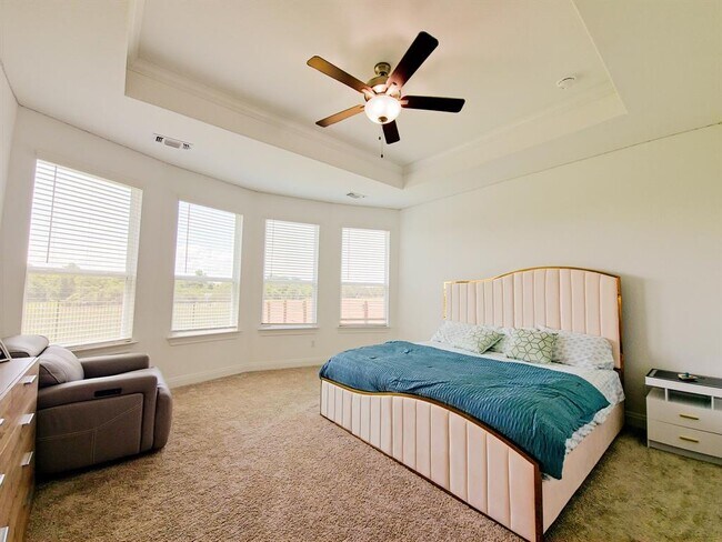 Building Photo - 332 Turnbuckle Bnd