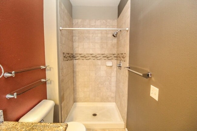 Building Photo - 20901 Cypress Way