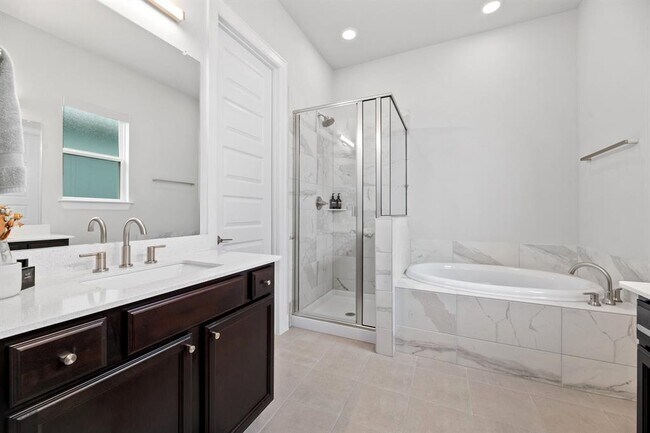 Building Photo - 601 C-Bar Ranch Trl