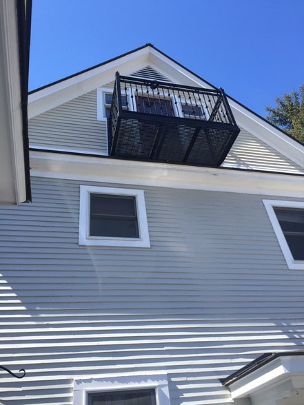 balcony - 88 N Prospect St