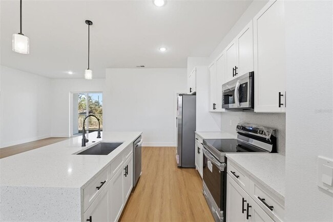 Building Photo - 6531 SW 131 Pl