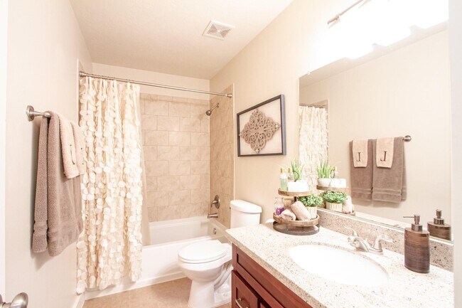 Building Photo - 18730 Atasca Oaks Dr