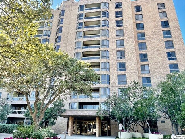 Building Photo - 7887 Broadway-
