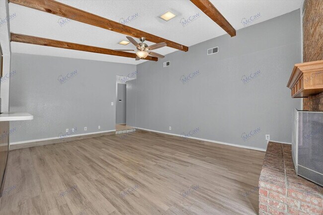 Building Photo - 2913 Green Ridge St