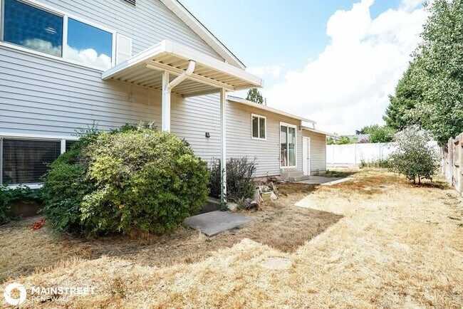 Building Photo - 1493 S 500 E