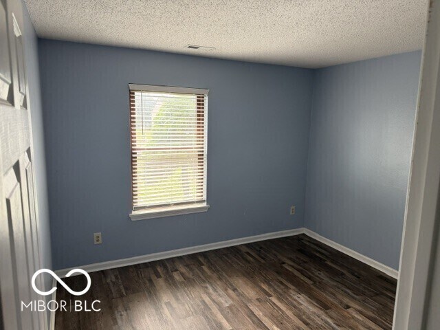 Building Photo - 8107 Southern Trails Pl