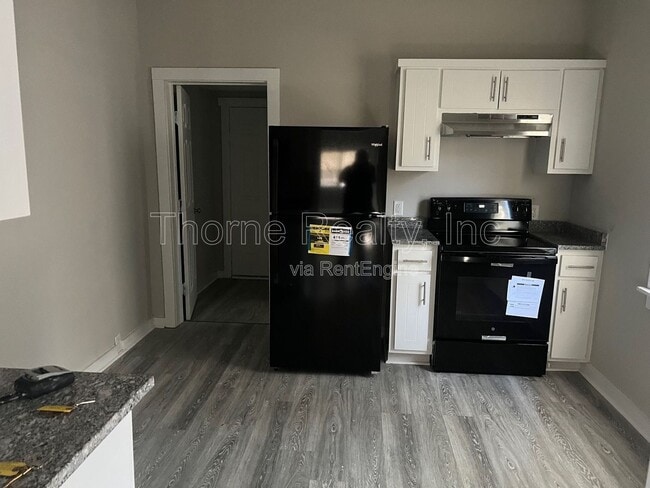 Building Photo - 333 Carolina Ave