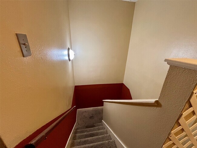 Building Photo - 8712 Wilcrest Dr