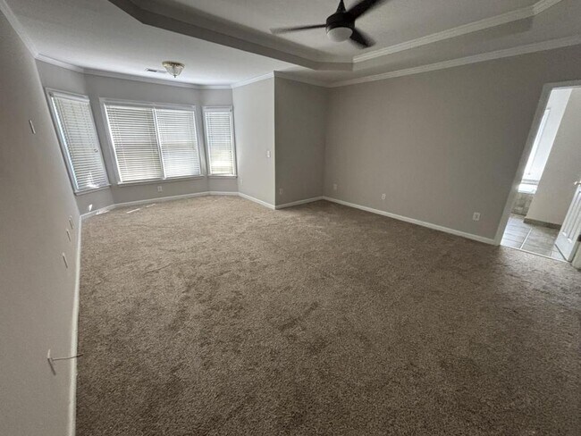 Building Photo - 5465 Vinings Lake Way SW