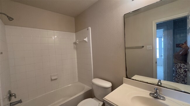 Building Photo - 25235 Boulder Bend Ln