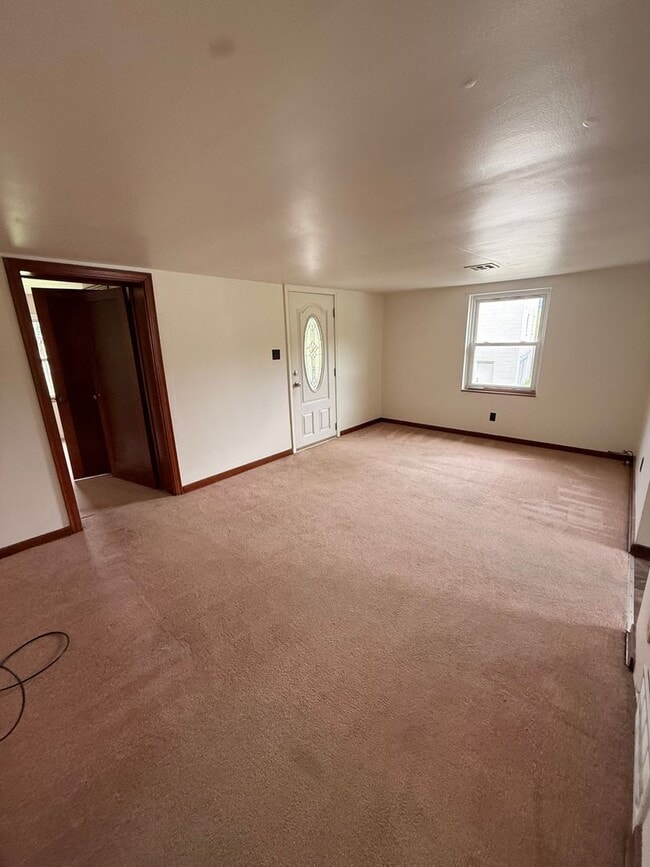 Building Photo - 4955 Bull Creek Rd