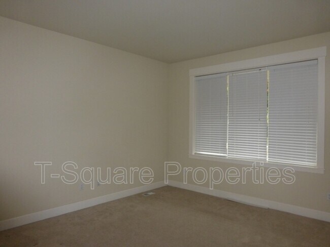 Building Photo - 11842 173rd Pl NE