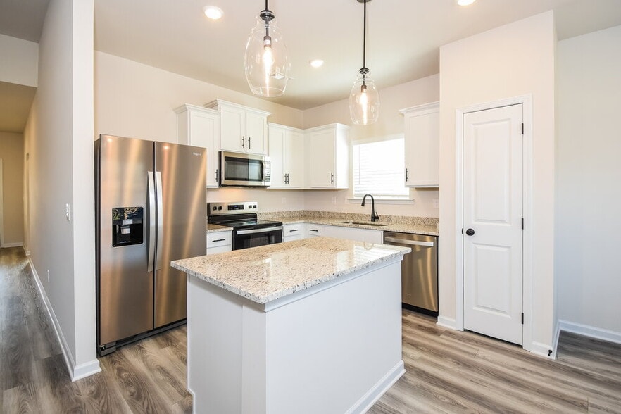 Building Photo - 453 Egret Ct