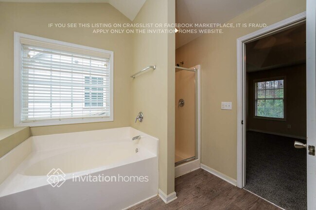 Building Photo - 2660 Freemont St