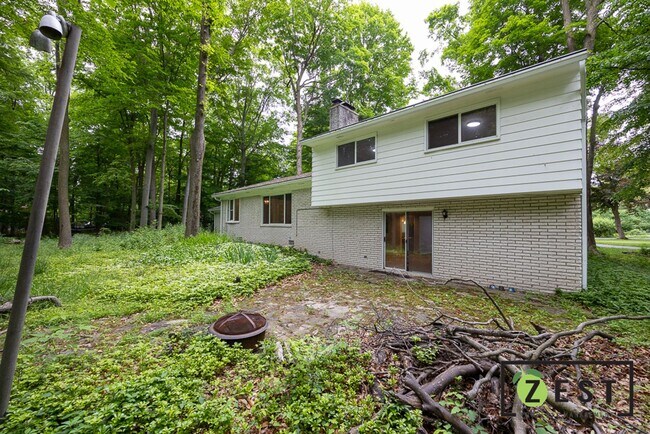 Building Photo - OPEN HOUSE Thursday August 29th 5-6pm