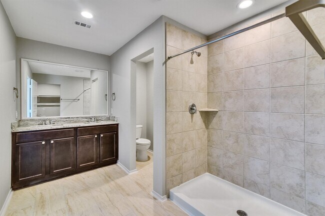 Building Photo - 16831 Silent Pines Ct