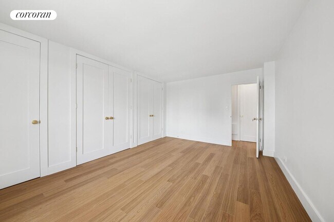 Building Photo - 501 E 87th St