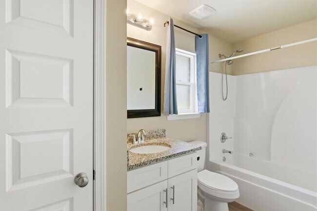 Building Photo - 2892 Chancery Ln