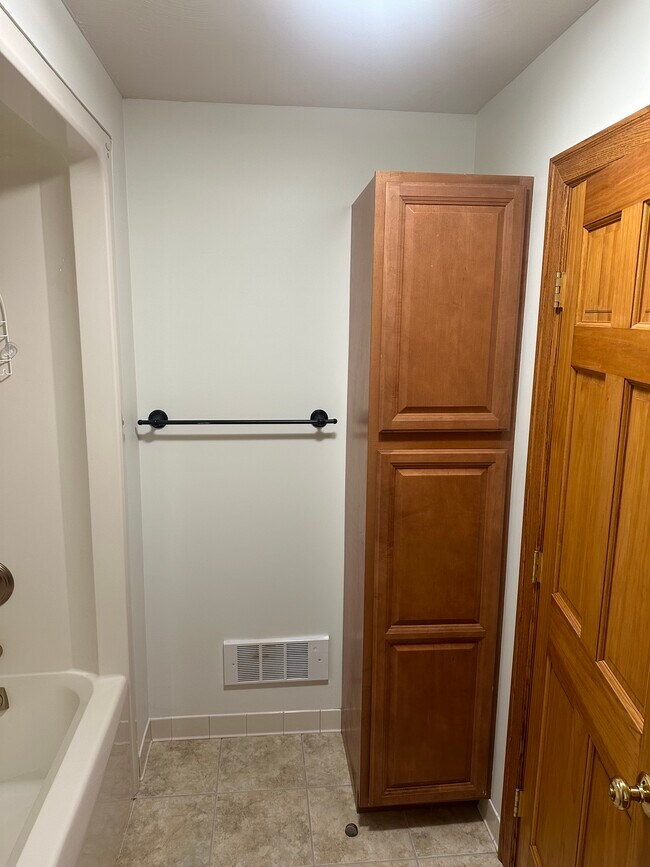 Building Photo - 1085 County Road 4