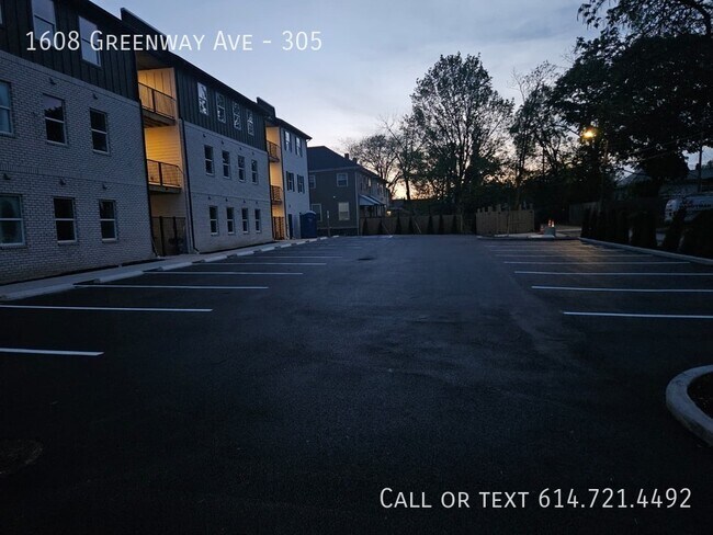 Building Photo - 1608 Greenway Ave