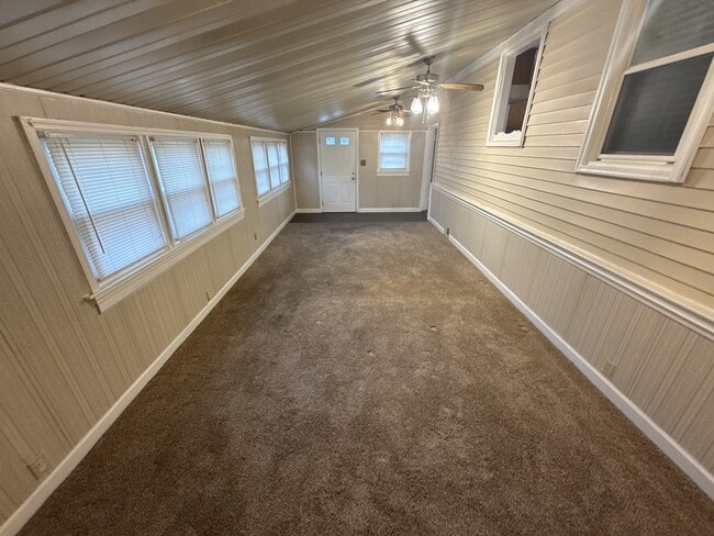 Building Photo - 223 Wiegel Dr