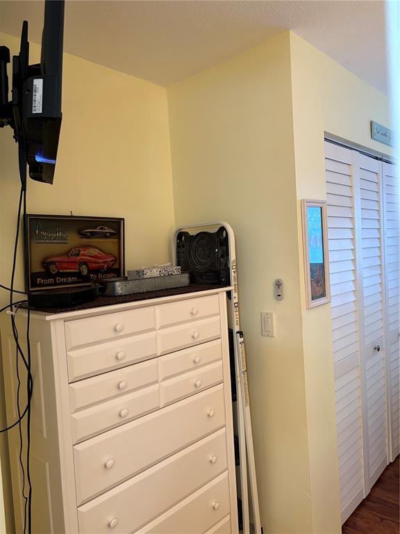 Building Photo - 14531 Walsingham Rd