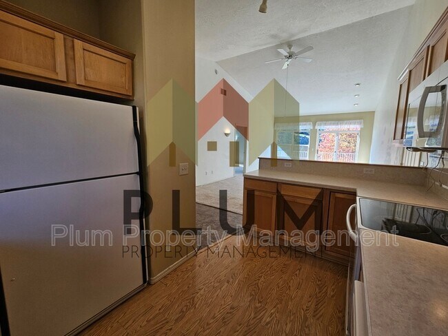 Building Photo - 5104 Village View Way