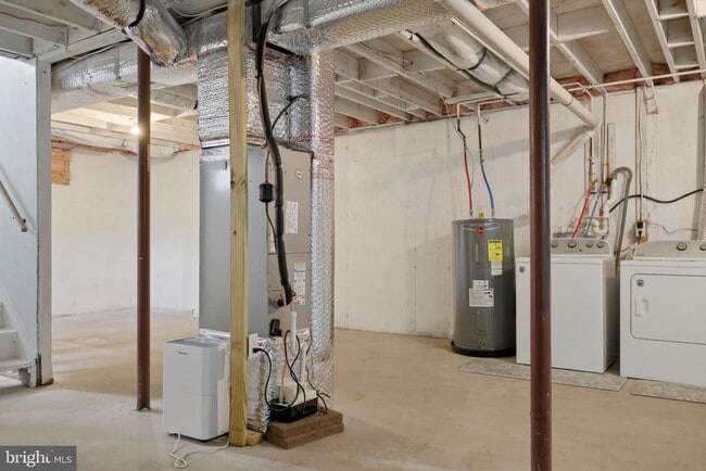 Building Photo - 306 Fegan Rd