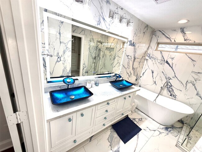 Building Photo - 1610 City Nights Wy