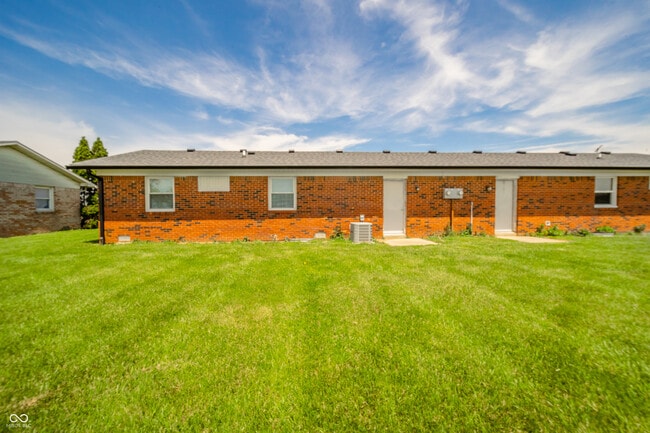 Building Photo - 6461 W 300 S
