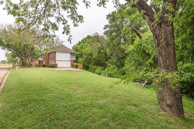 Building Photo - 504 Estate Dr