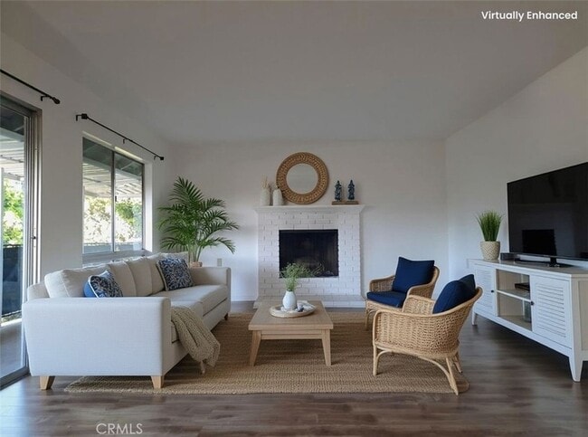 Building Photo - 2117 Via Puerta