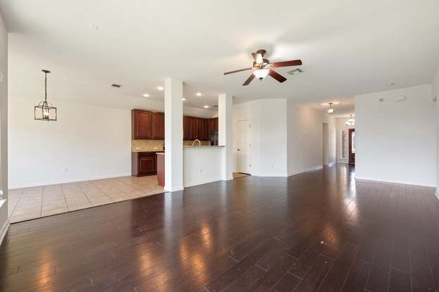 Building Photo - 1049 Regency Ln