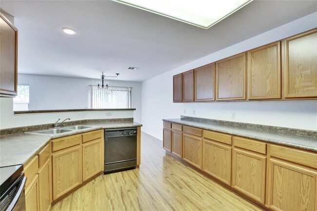 Building Photo - 6629 Doyal Dr