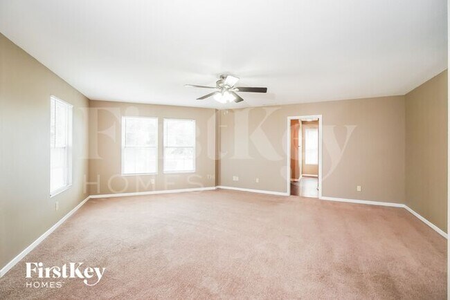 Building Photo - 1976 Breakwater Dr