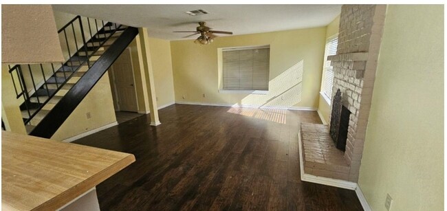 Building Photo - 5002 Ripple Creek Dr