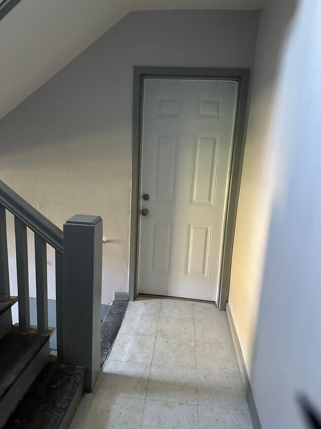 Building Photo - Benton Blvd 2-Bed