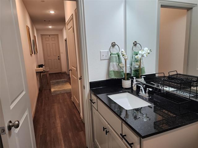 Building Photo - 4704 Haltom Rd