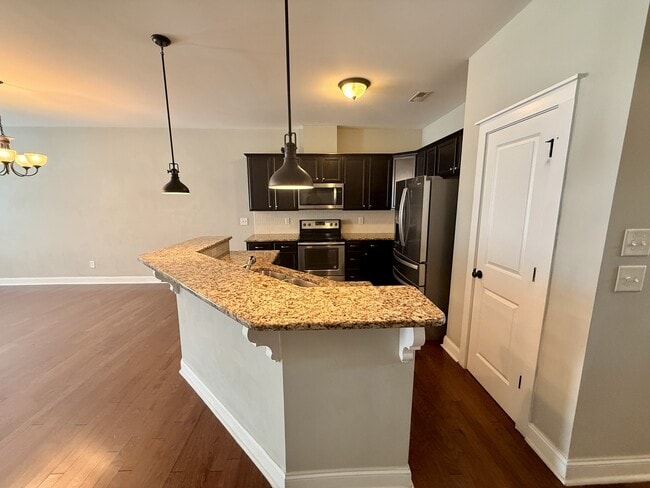 Building Photo - 1808 Fox Den Way
