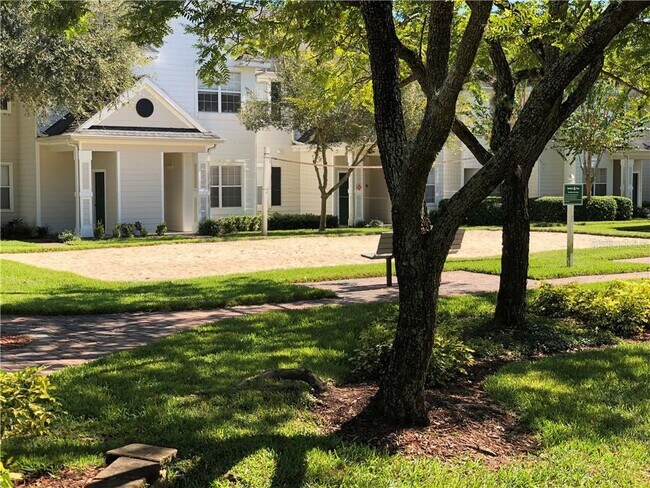 Building Photo - 1300 Eastern Pecan Pl