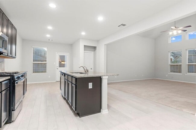 Building Photo - 5406 Rustic Ruby Dr