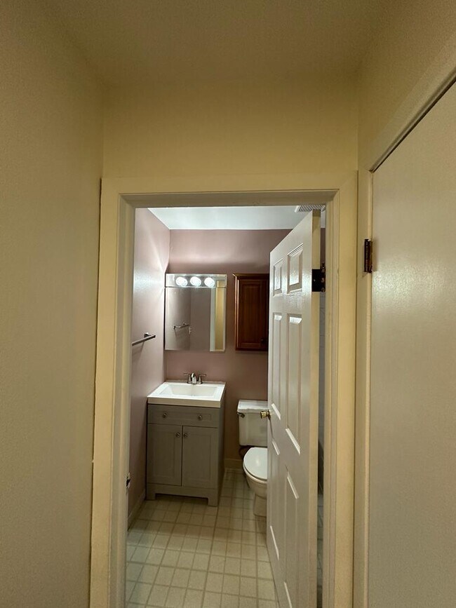 Bathroom - 7422 Brookdale Dr