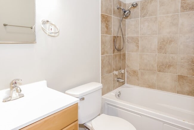 Building Photo - 2207 Pisgah Cir NW