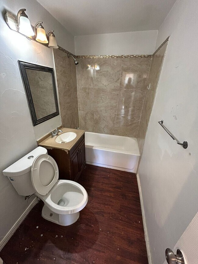 Building Photo - A hassle-free lifestyle