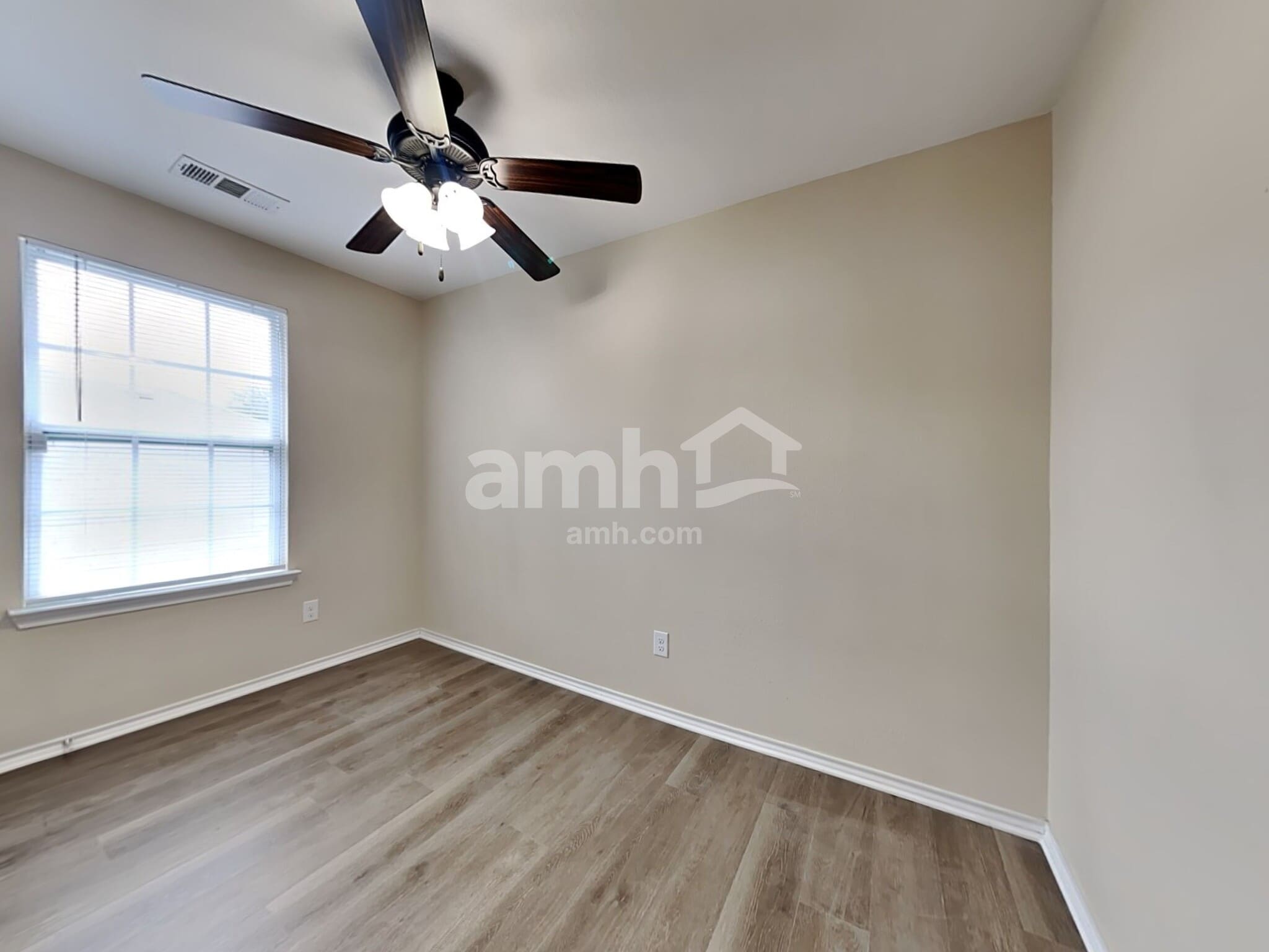 Building Photo - 587 Lentisco Dr